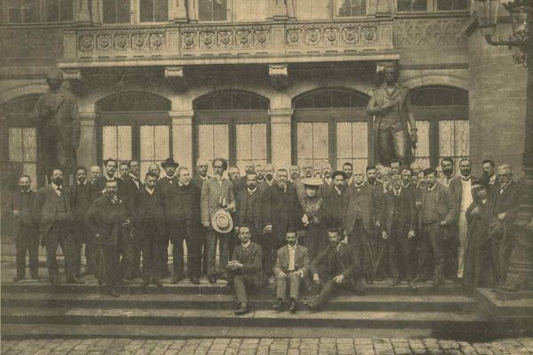 Stuttgart-congress-of-second-international-1907-iisg